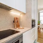 아파트 Guestready - Modernity And Comfort At Downtown