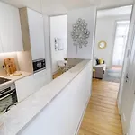아파트 Guestready - Modernity And Comfort At Downtown *